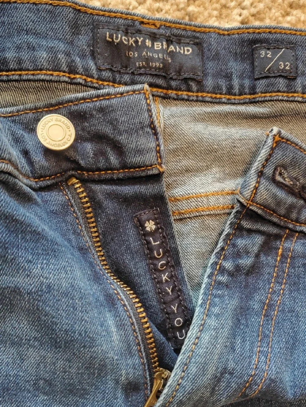 Lucky Brand 32 get